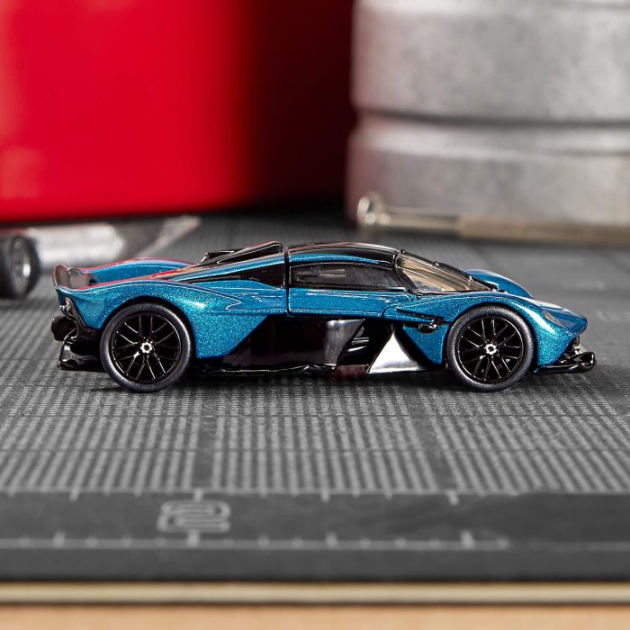 Hot Wheels - Elite 64 Aston Martin Valkyrie - Image 4